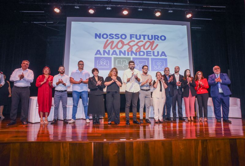 Lançamento do PPP, para Educação Infantil e Encontro de Políticas Públicas para Infância em Ananindeua, no Teatro Municipal