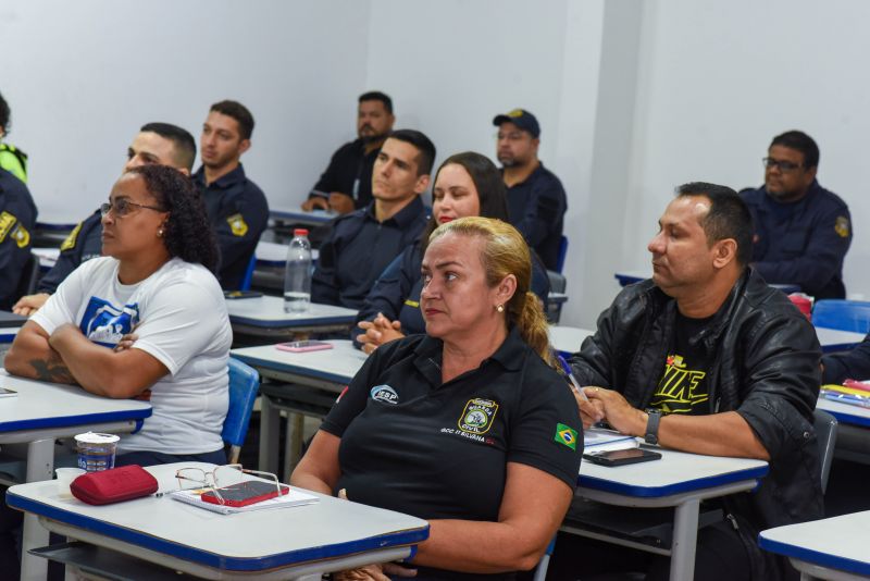 Palestra dos agentes do Semutran na Polícia Municipal e Instrutores Anjos da Guarda