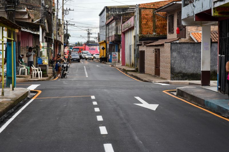 Inauguração das ruas pavimentadas, rua Dr Regis, Fé em Deus e Manoel Pioneiro na Nova Esperança bairro 40 Hrs