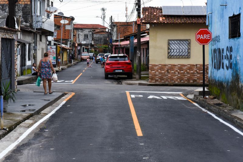Inauguração das ruas pavimentadas, rua Dr Regis, Fé em Deus e Manoel Pioneiro na Nova Esperança bairro 40 Hrs