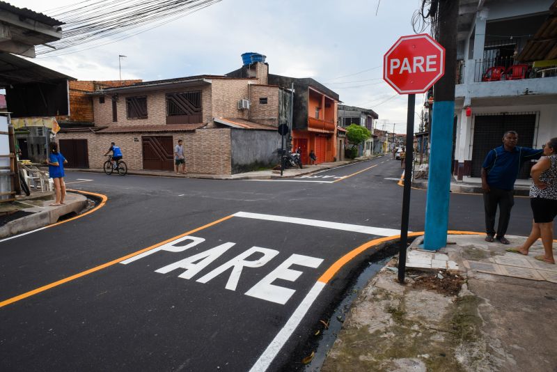 Inauguração das ruas pavimentadas, rua Dr Regis, Fé em Deus e Manoel Pioneiro na Nova Esperança bairro 40 Hrs