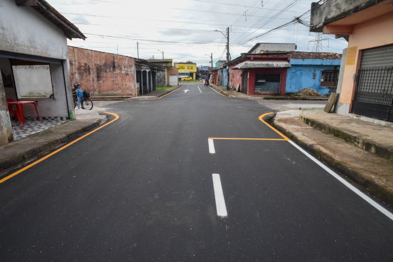 Inauguração das ruas pavimentadas, rua Dr Regis, Fé em Deus e Manoel Pioneiro na Nova Esperança bairro 40 Hrs