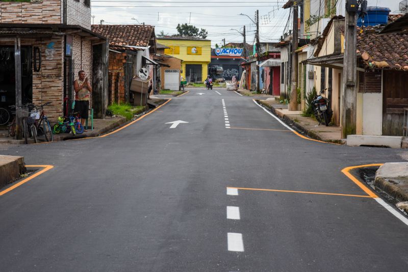 Inauguração das ruas pavimentadas, rua Dr Regis, Fé em Deus e Manoel Pioneiro na Nova Esperança bairro 40 Hrs