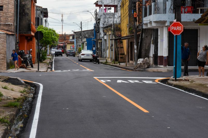 Inauguração das ruas pavimentadas, rua Dr Regis, Fé em Deus e Manoel Pioneiro na Nova Esperança bairro 40 Hrs