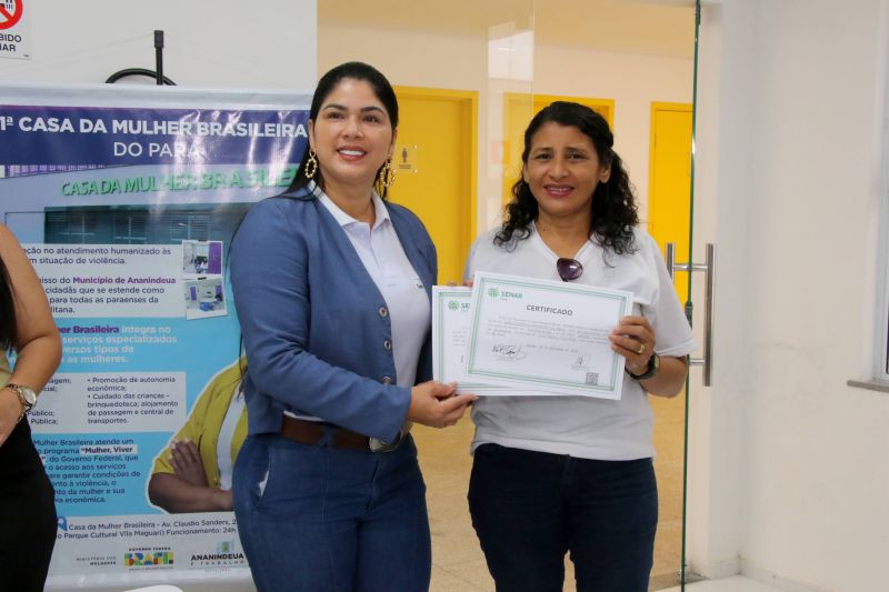Entrega de Certificados na Casa da Mulher Brasileira