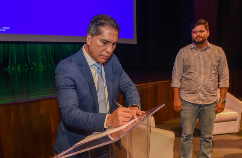 Primeiro Encontro dos Servidores da SEGF no Teatro Municipal de Ananindeua