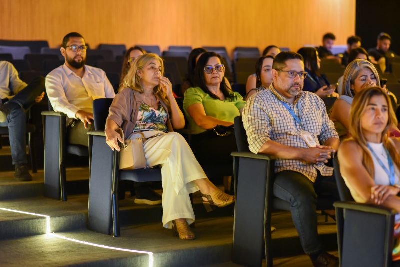 Primeiro Encontro dos Servidores da SEGF no Teatro Municipal de Ananindeua