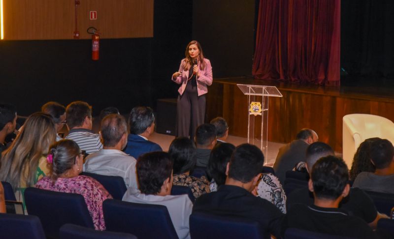 Primeiro Encontro dos Servidores da SEGF no Teatro Municipal de Ananindeua