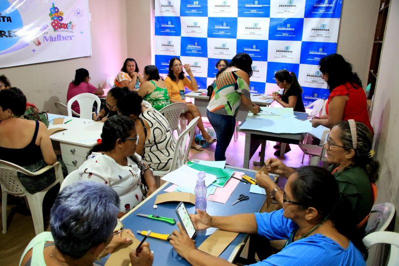 Curso de confecção de bolsa em tecido