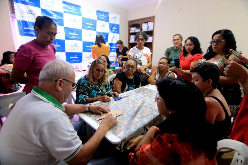 Curso de confecção de bolsa em tecido