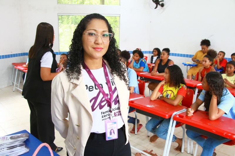 Lei Maria da Penha vai a escola no Quilombo do Abacatal