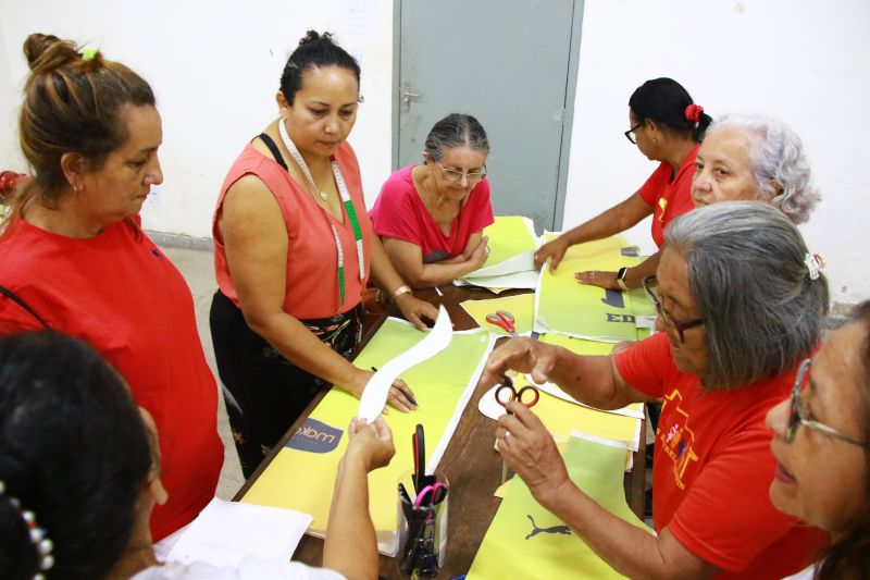 Curso de corte e costura no CRAS Estrela Ananin