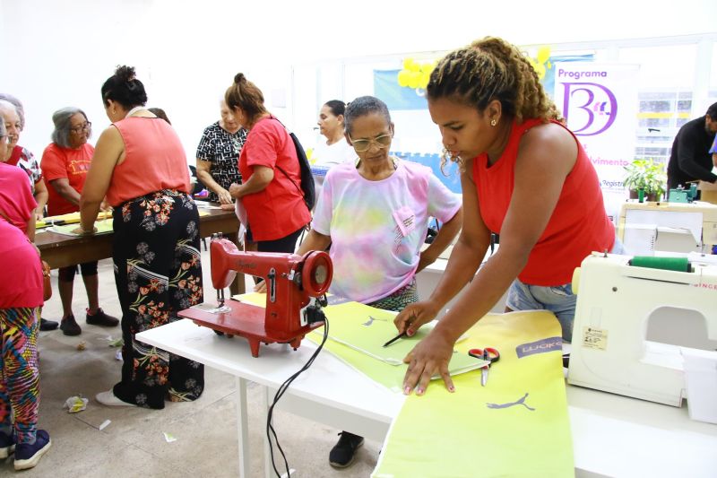 Curso de corte e costura no CRAS Estrela Ananin