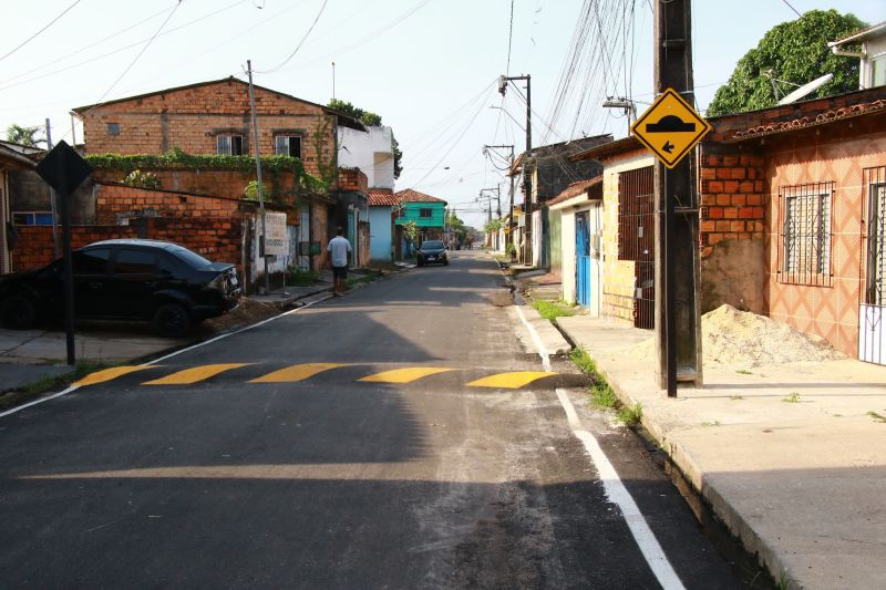 Inauguração de ruas pavimentadas, rua Belém, rua Recife, rua Manaus e rua Fortaleza no bairro Águas Lindas
