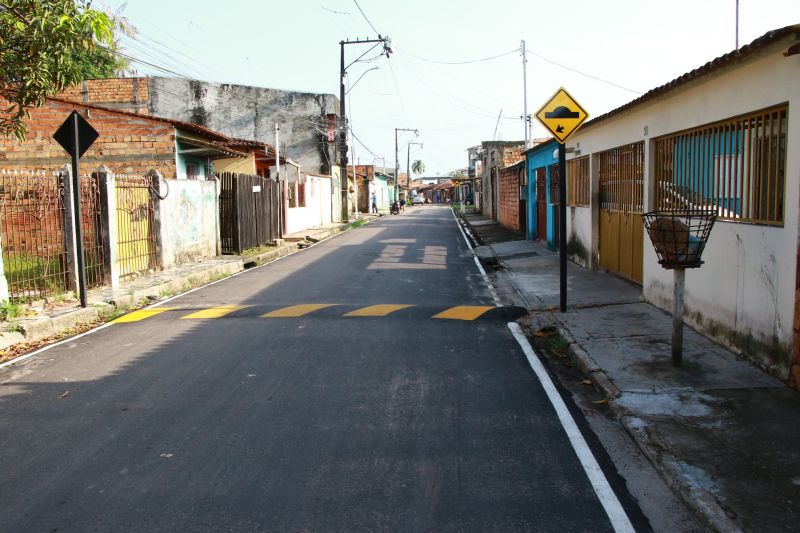 Inauguração de ruas pavimentadas, rua Belém, rua Recife, rua Manaus e rua Fortaleza no bairro Águas Lindas
