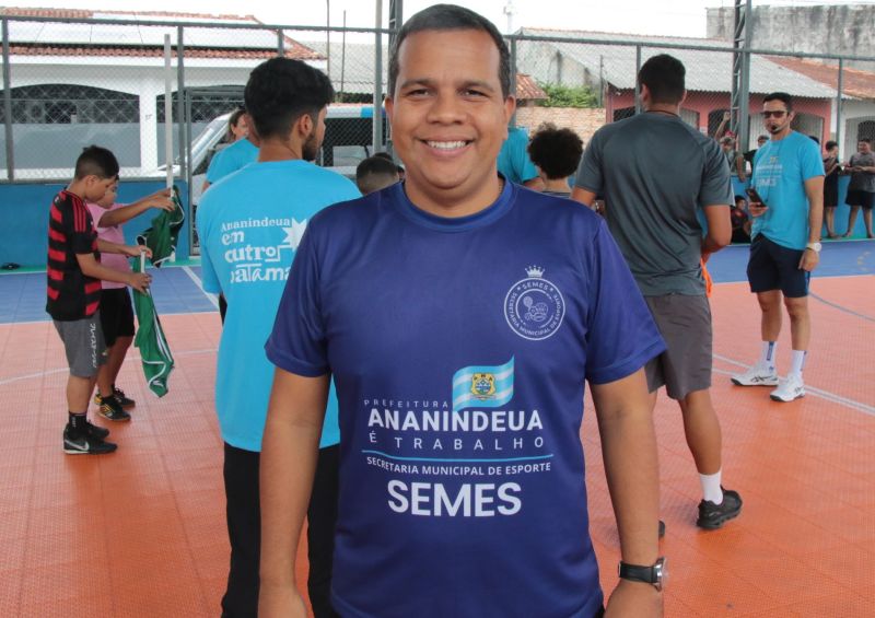 Caravana do Esporte na 2ª Parada na quadra do conjunto Sabiá no 40 Hs
