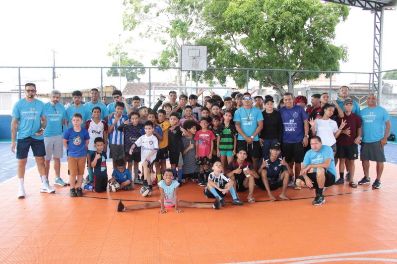 Caravana do Esporte na 2ª Parada na quadra do conjunto Sabiá no 40 Hs