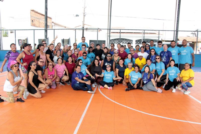 Caravana do Esporte na 2ª Parada na quadra do conjunto Sabiá no 40 Hs