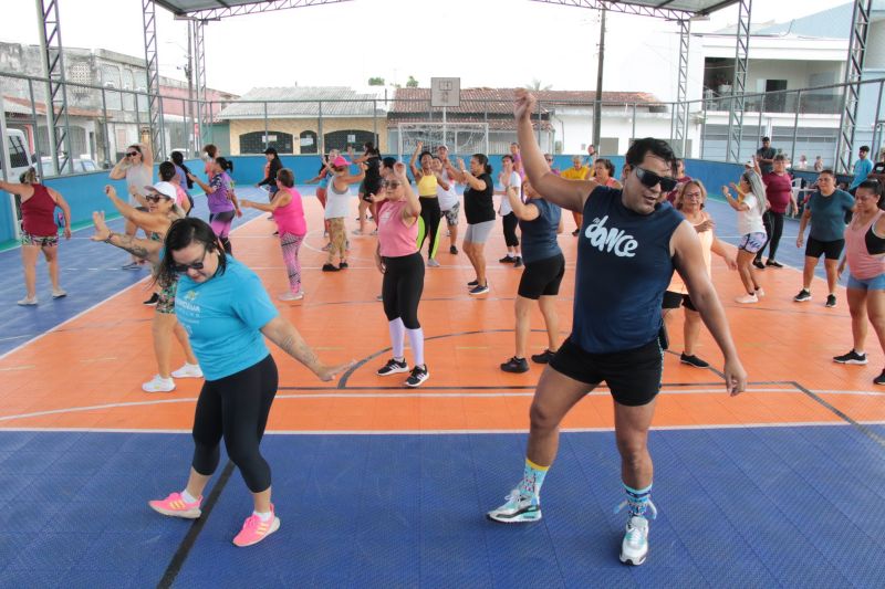 Caravana do Esporte na 2ª Parada na quadra do conjunto Sabiá no 40 Hs
