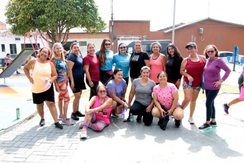 Caravana do Esporte na 2ª Parada na quadra do conjunto Sabiá no 40 Hs
