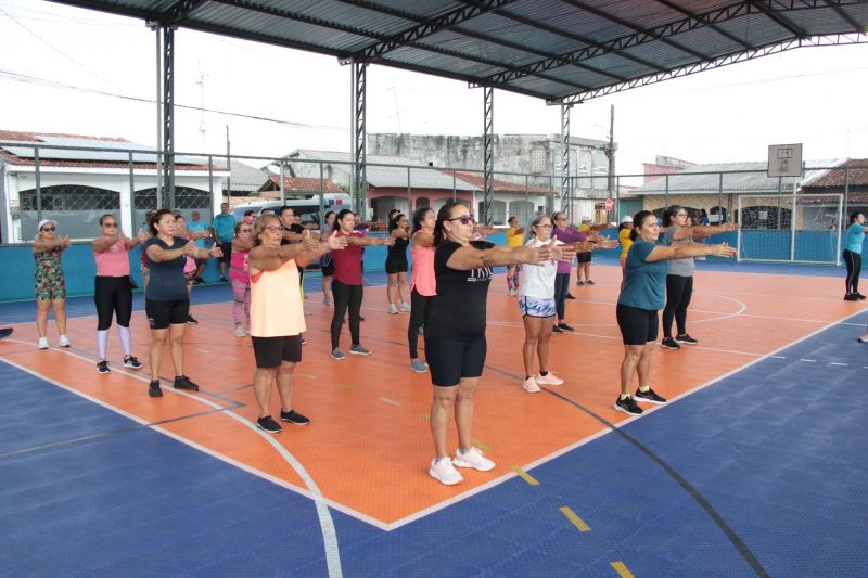 Caravana do Esporte na 2ª Parada na quadra do conjunto Sabiá no 40 Hs