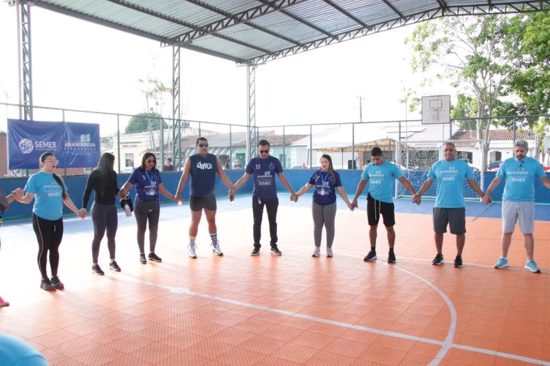 Caravana do Esporte na 2ª Parada na quadra do conjunto Sabiá no 40 Hs