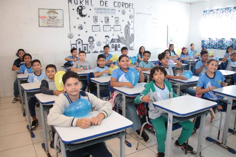 Entrega de Medalhas para alunos da EMEF Frederico Santos de Souza para os participantes da OPA 2024