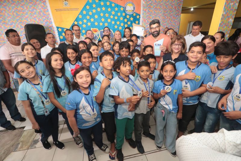 Entrega de Medalhas para alunos da EMEF Frederico Santos de Souza para os participantes da OPA 2024