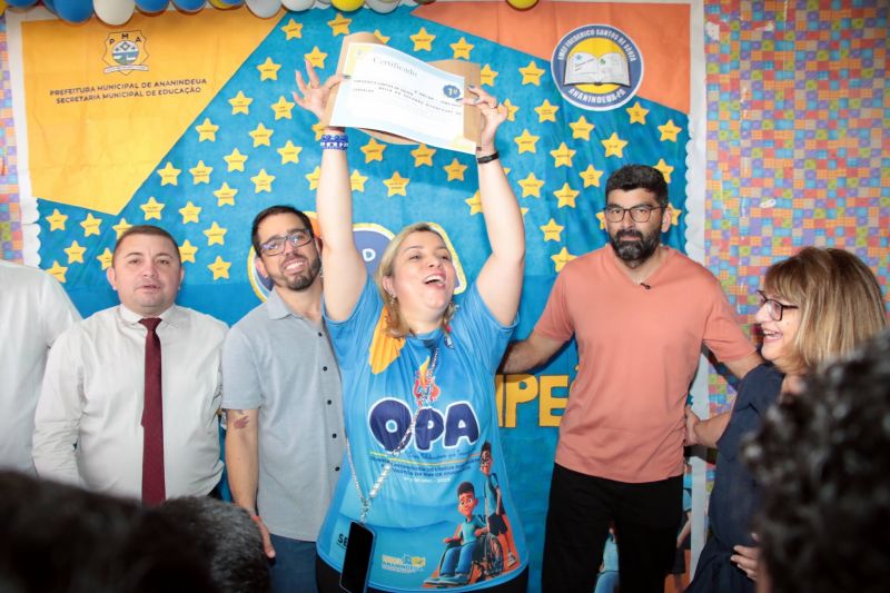 Entrega de Medalhas para alunos da EMEF Frederico Santos de Souza para os participantes da OPA 2024