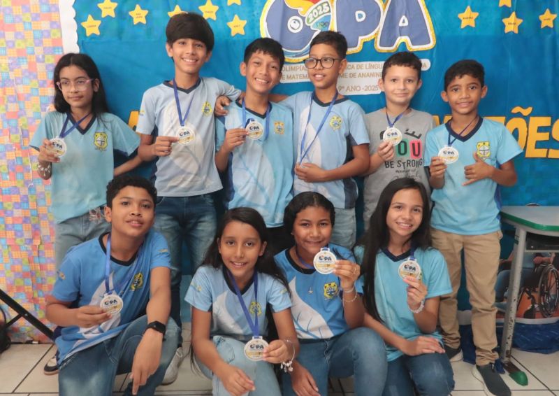 Entrega de Medalhas para alunos da EMEF Frederico Santos de Souza para os participantes da OPA 2024