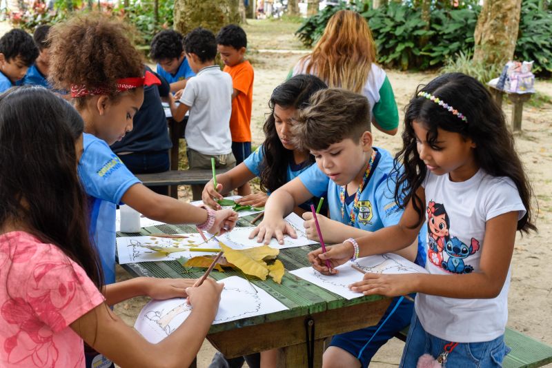 Atividades alusiva ao Dia da Árvore no parque Seringal