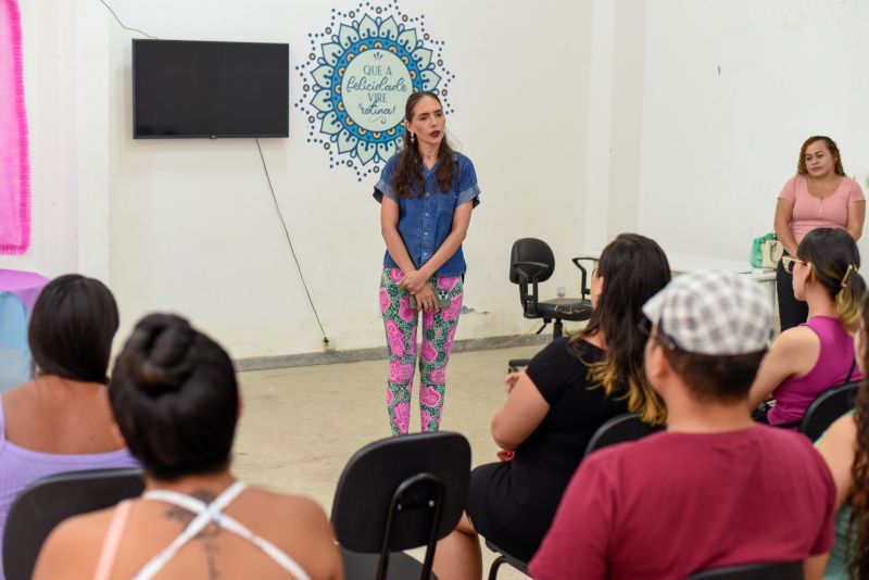 Ação sobre planejamento familiar no CRAS Estrela Ananin