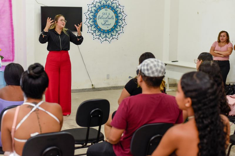 Ação sobre planejamento familiar no CRAS Estrela Ananin