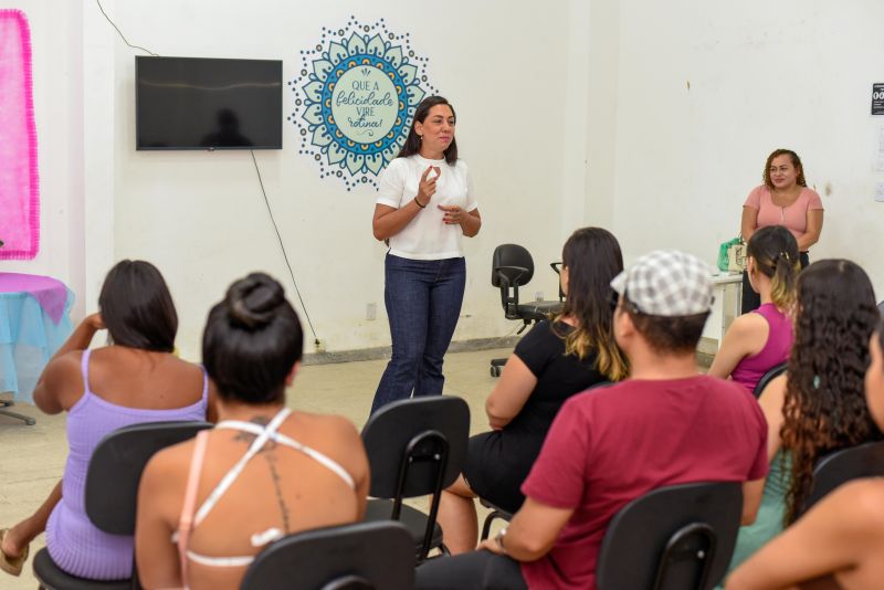 Ação sobre planejamento familiar no CRAS Estrela Ananin