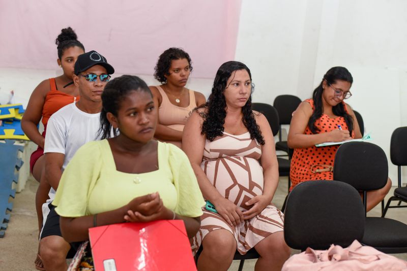 Ação sobre planejamento familiar no CRAS Estrela Ananin