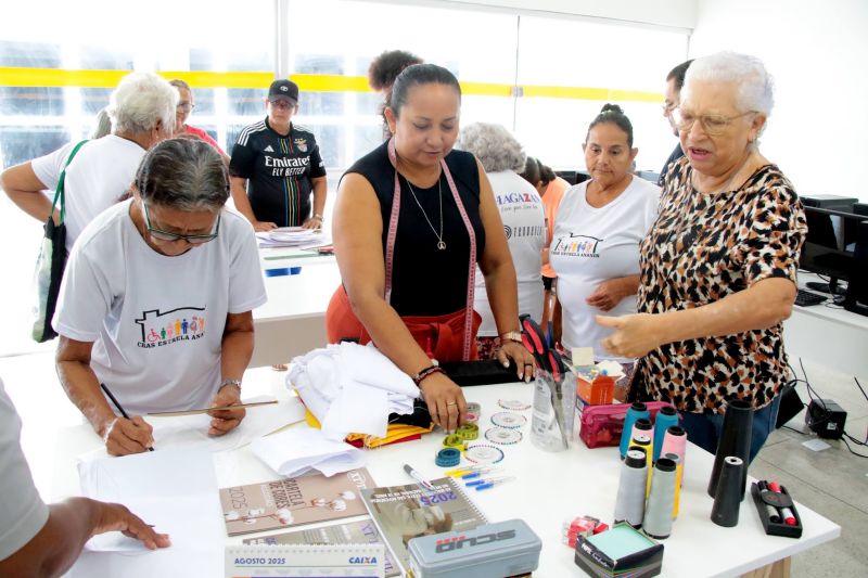 Curso de corte e costura no Céu das Artes no conjunto Julia Seffer
