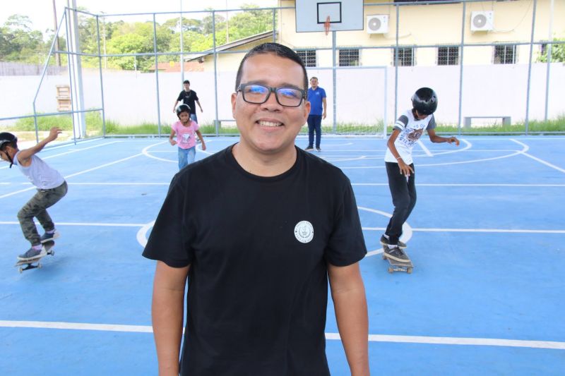 Oficina de Skate na quadra do Céu das Artes