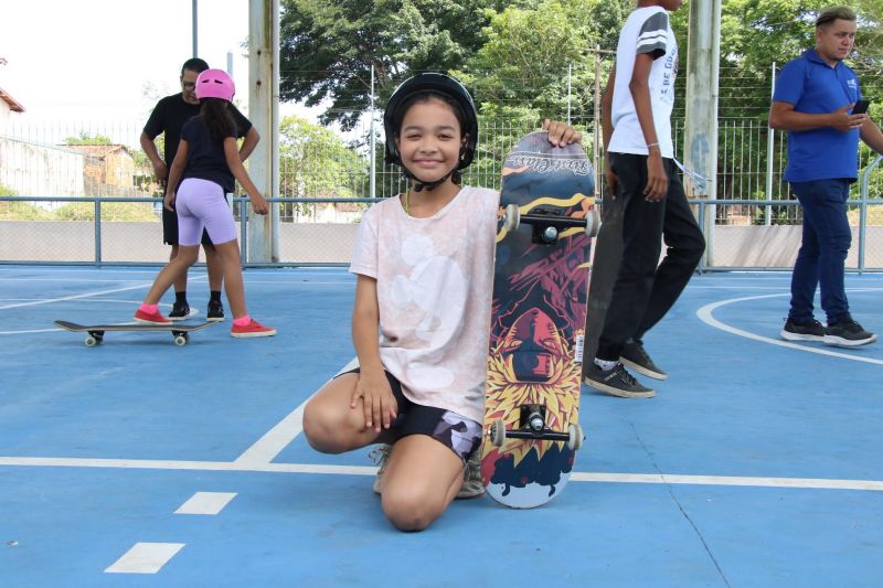 Oficina de Skate na quadra do Céu das Artes