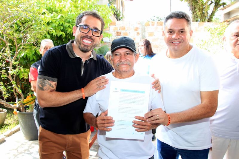 Entrega de Títulos de Propriedade na comunidade São Francisco no Coqueiro