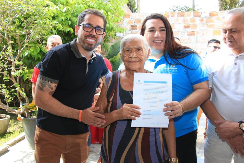 Entrega de Títulos de Propriedade na comunidade São Francisco no Coqueiro