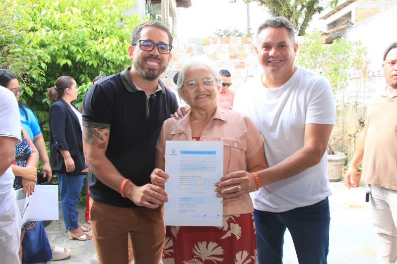 Entrega de Títulos de Propriedade na comunidade São Francisco no Coqueiro