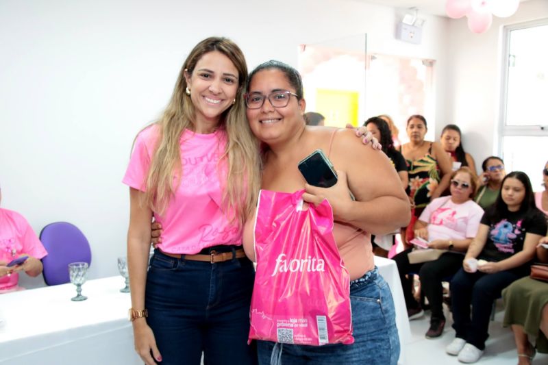 Ação em alusão ao Outubro Rosa