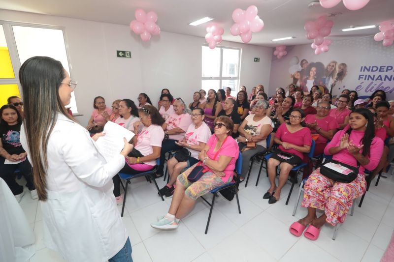 Ação em alusão ao Outubro Rosa