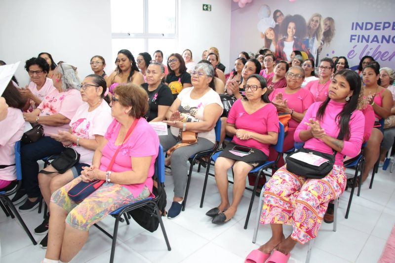 Ação em alusão ao Outubro Rosa