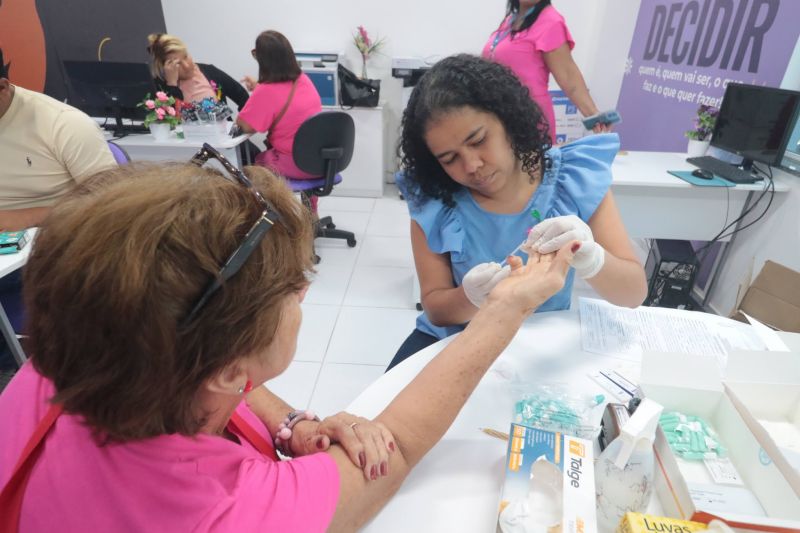 Ação em alusão ao Outubro Rosa