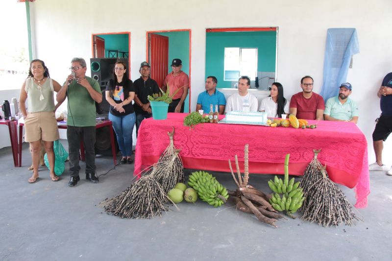 Inauguração da Biblioteca das Ilhas na comunidade Nova Esperança na Ilha João Pilatos