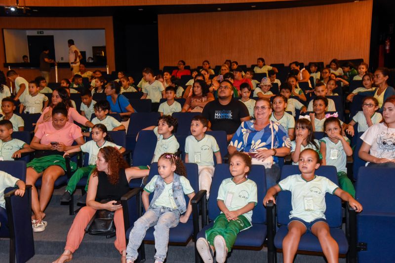 Visita guiada no parque Vila Maguary dos alunos da escola Gregório de Almeida Brito