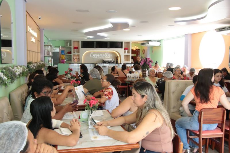 Certificação Doces que Encantam na Caramella avenida três corações