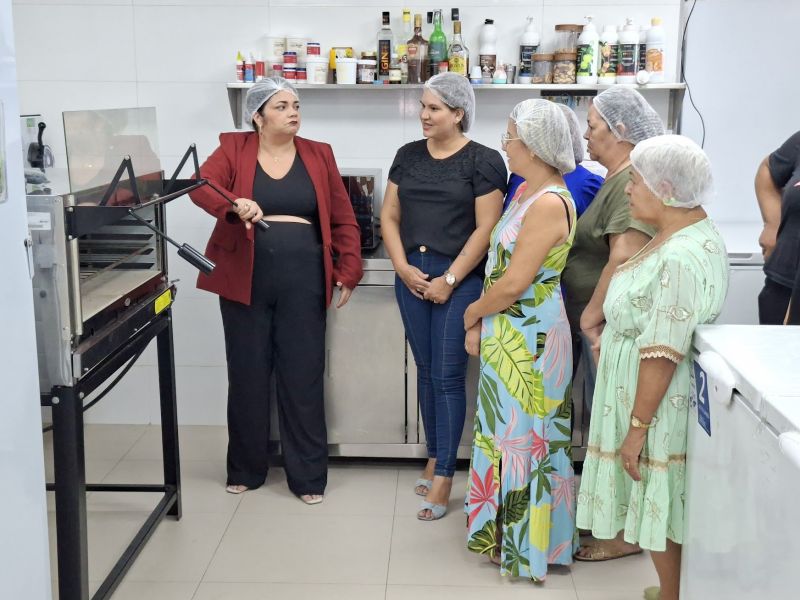 Certificação Doces que Encantam na Caramella avenida três corações