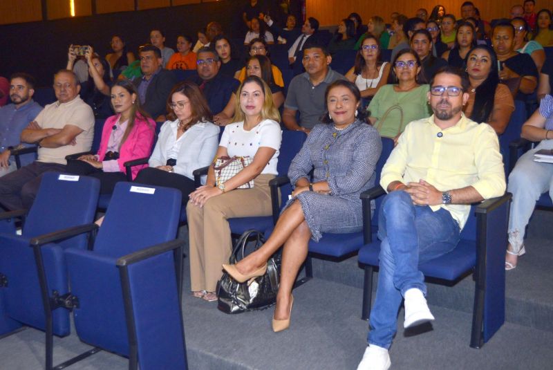 Lançamento do plano de Ação de Proteção da Criança e do Adolescente do Município de Ananindeua, durante a COP no teatro municipal de Ananindeua